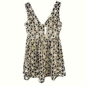 Ark & Co Gold Sequin Daisy Dress size L NWT